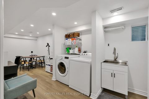 Photo 31 at 41 Donnamora Crescent, German Mills, Markham