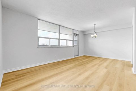 Photo 14 at 703 - 2550 Pharmacy Avenue, L'Amoreaux, Toronto