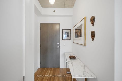 Photo 2 at 309 - 90 Trinity Street, Moss Park, Toronto