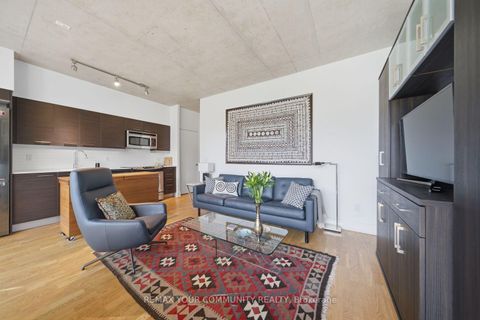 Photo 10 at 309 - 90 Trinity Street, Moss Park, Toronto