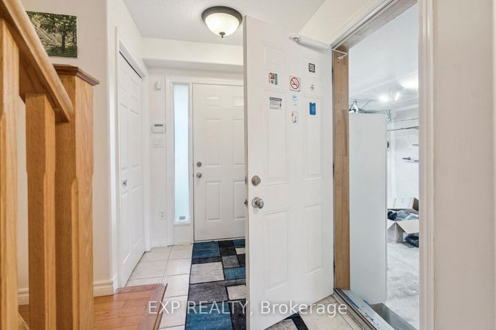 Photo 7 at 27 PETTIT Street, Stoney Creek, Hamilton