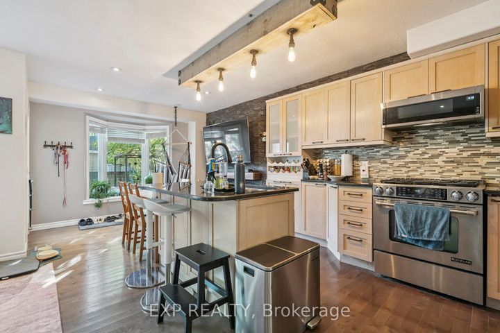 Photo 15 at 27 PETTIT Street, Stoney Creek, Hamilton
