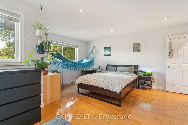 Photo 24 at 27 PETTIT Street, Stoney Creek, Hamilton