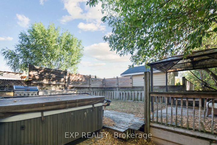 Photo 35 at 27 PETTIT Street, Stoney Creek, Hamilton