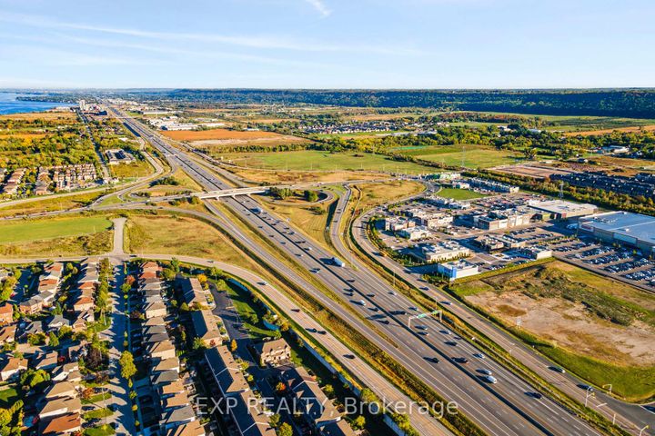 Photo 44 at 27 PETTIT Street, Stoney Creek, Hamilton