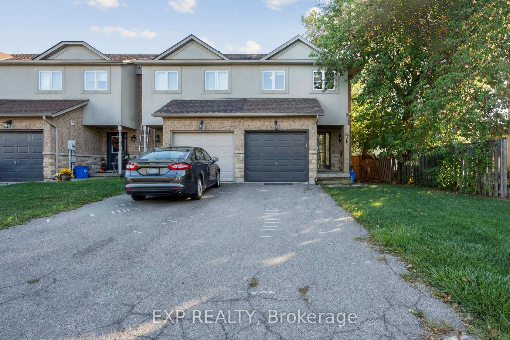 27 PETTIT Street, Stoney Creek, Hamilton 2