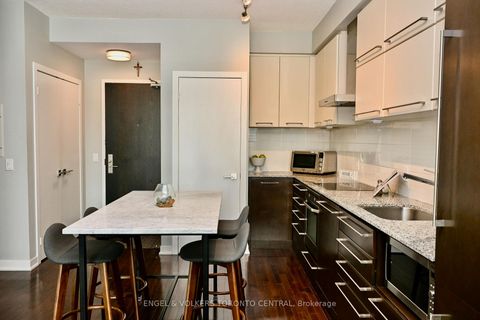 Photo 9 at 2504 - 770 Bay Street, Bay Street Corridor, Toronto