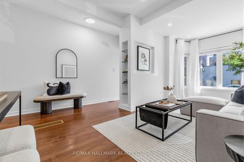 Photo 2 at 62 Doncaster Avenue, Lumsden, Toronto