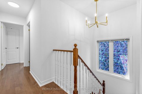 Photo 18 at 62 Doncaster Avenue, Lumsden, Toronto