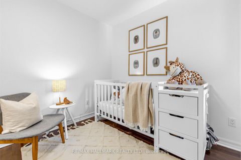 Photo 22 at 62 Doncaster Avenue, Lumsden, Toronto