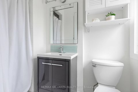 Photo 25 at 62 Doncaster Avenue, Lumsden, Toronto