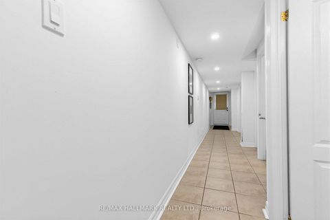 Photo 32 at 62 Doncaster Avenue, Lumsden, Toronto