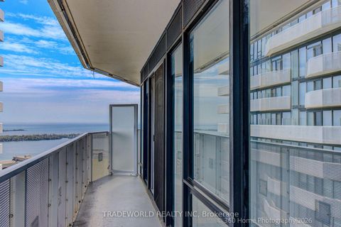 Photo 3 at 4706 - 100 Harbour Street, Waterfront Communities C1, Toronto