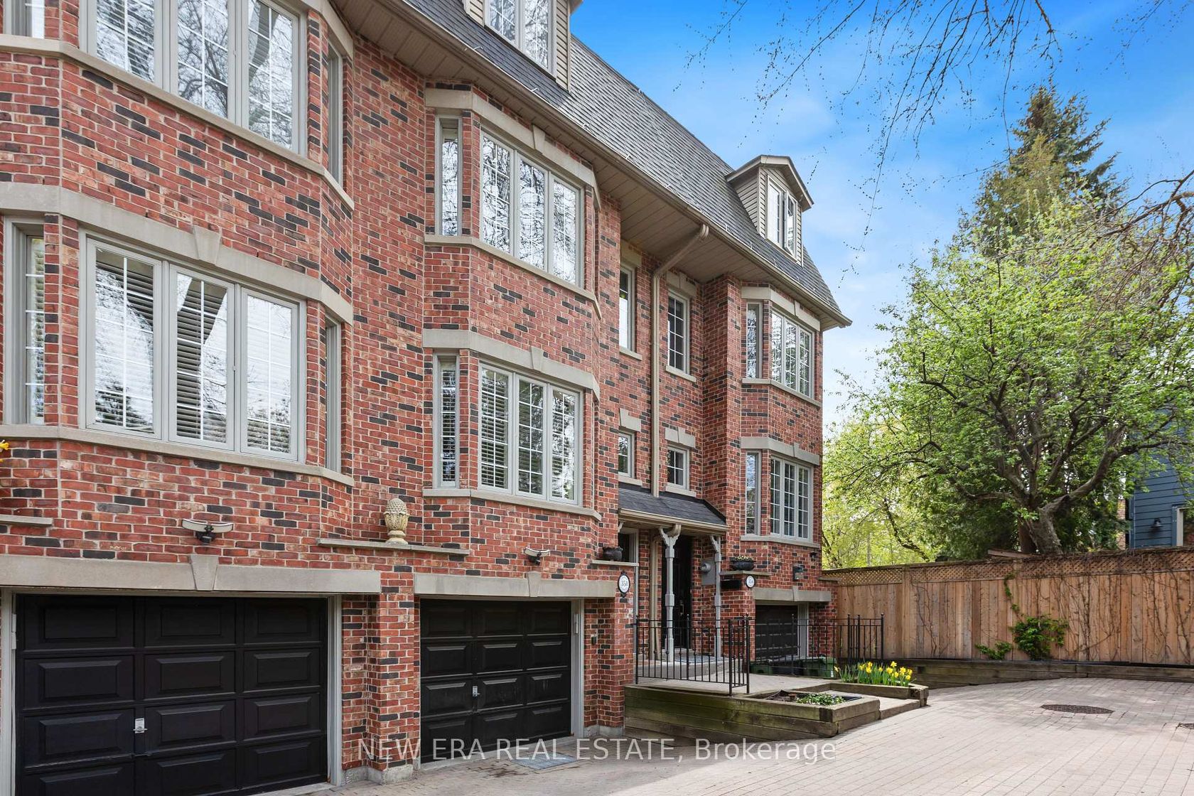 B - 35 Spruce Street, South St. James Town, Toronto 