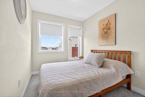 Photo 15 at 7 - 171 William Duncan Road, CFB, Toronto