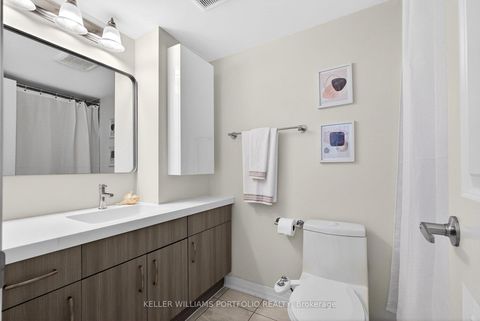 Photo 17 at 7 - 171 William Duncan Road, CFB, Toronto