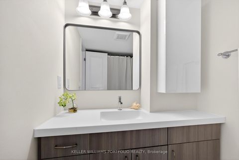 Photo 18 at 7 - 171 William Duncan Road, CFB, Toronto