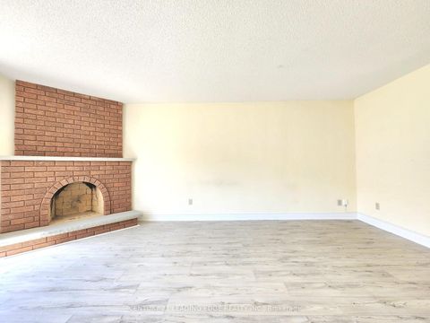 Photo 6 at 24 Alanbull Square, Milliken, Toronto