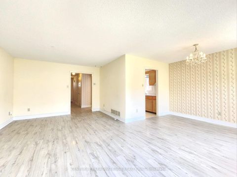 Photo 13 at 24 Alanbull Square, Milliken, Toronto