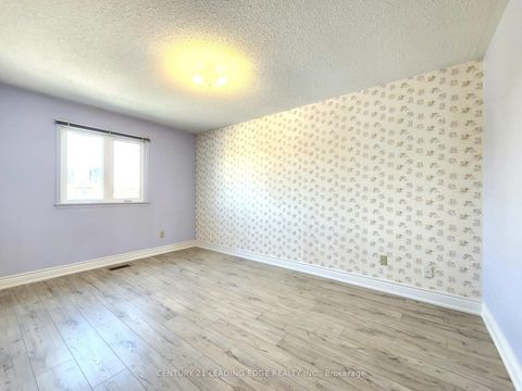 Photo 23 at 24 Alanbull Square, Milliken, Toronto