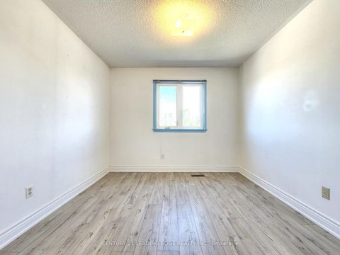Photo 27 at 24 Alanbull Square, Milliken, Toronto