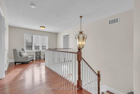 Photo 9 at 90 Birkhall Place, Shore, Barrie