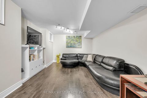 Photo 15 at 90 Birkhall Place, Shore, Barrie