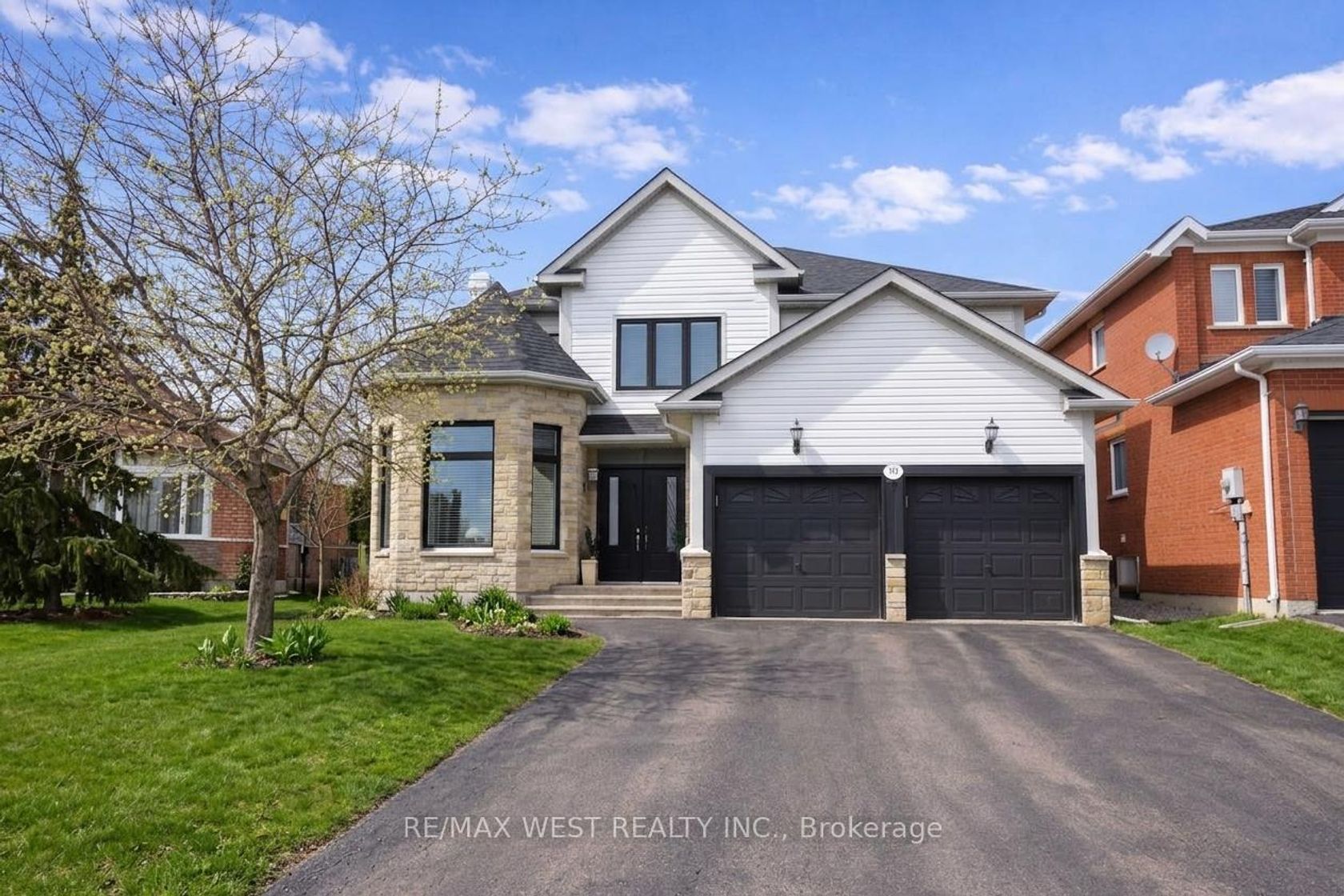 90 Birkhall Place, Shore, Barrie photo number 2