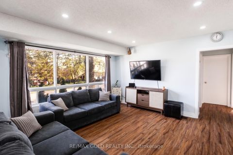 Photo 5 at 246 Edgehill Drive, Letitia Heights, Barrie