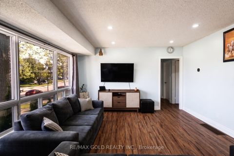 Photo 6 at 246 Edgehill Drive, Letitia Heights, Barrie