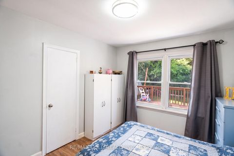 Photo 13 at 246 Edgehill Drive, Letitia Heights, Barrie