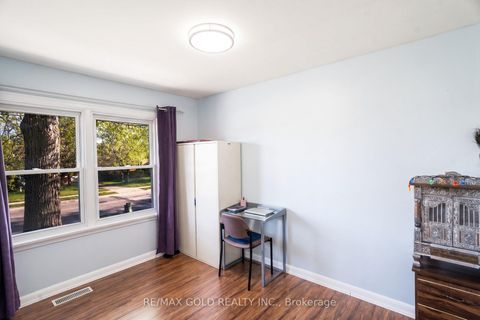 Photo 16 at 246 Edgehill Drive, Letitia Heights, Barrie