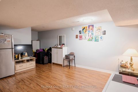 Photo 19 at 246 Edgehill Drive, Letitia Heights, Barrie