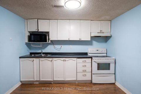 Photo 21 at 246 Edgehill Drive, Letitia Heights, Barrie