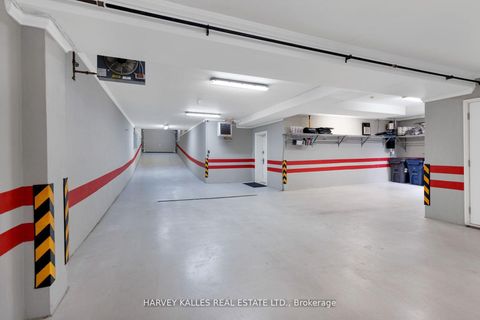 Photo 4 at 215 Dunvegan Road, Forest Hill South, Toronto