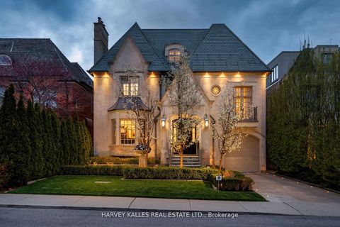 Photo 45 at 215 Dunvegan Road, Forest Hill South, Toronto