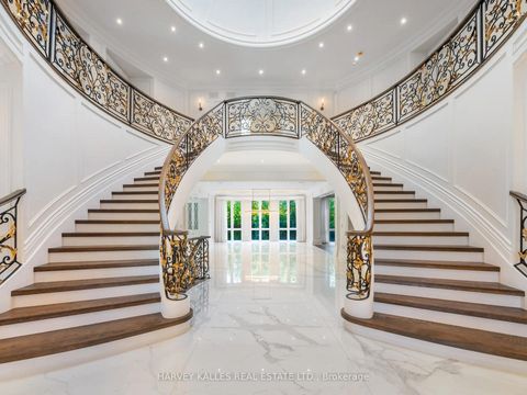 Photo 1 at 73 Lord Seaton Road, Windfields, Toronto