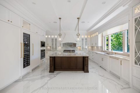 Photo 8 at 73 Lord Seaton Road, Windfields, Toronto