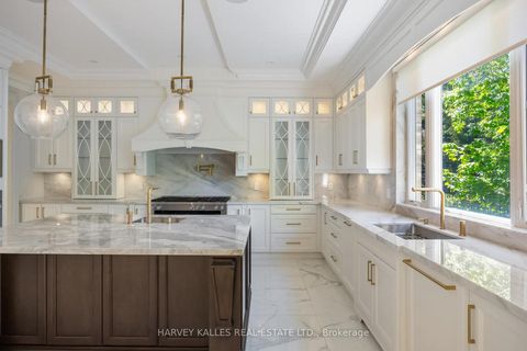 Photo 9 at 73 Lord Seaton Road, Windfields, Toronto
