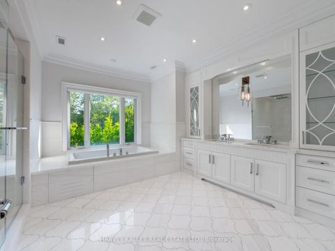 Photo 28 at 73 Lord Seaton Road, Windfields, Toronto