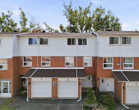 Photo 0 at 7 - 237 Steel Street, Codrington, Barrie