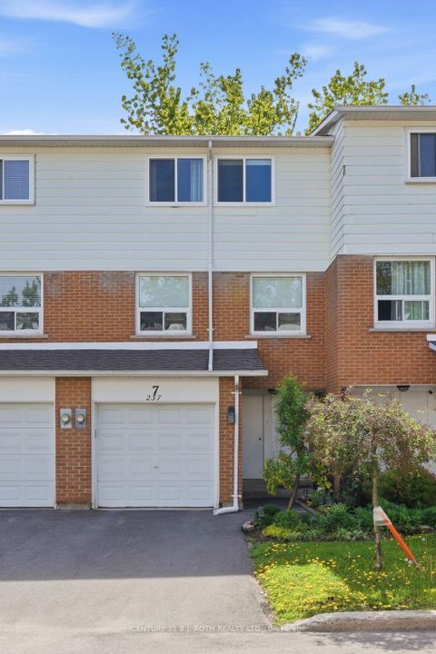 Photo 2 at 7 - 237 Steel Street, Codrington, Barrie