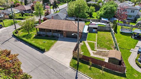 Photo 0 at 2 Redfern Avenue, CFB, Toronto