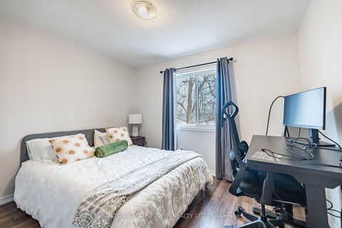 Photo 13 at 59 Frank's Way, Allandale, Barrie