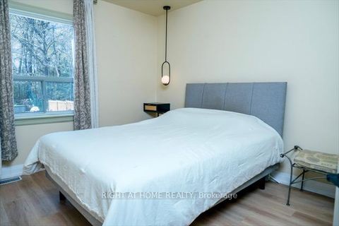Photo 9 at 148 Glen Albert Drive, Parkview, Toronto