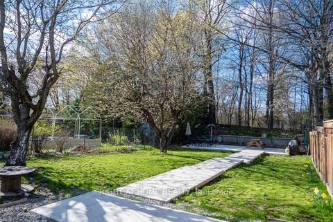 Photo 12 at 148 Glen Albert Drive, Parkview, Toronto
