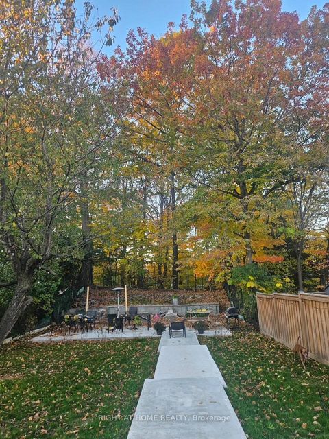 Photo 14 at 148 Glen Albert Drive, Parkview, Toronto