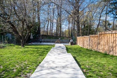 Photo 15 at 148 Glen Albert Drive, Parkview, Toronto