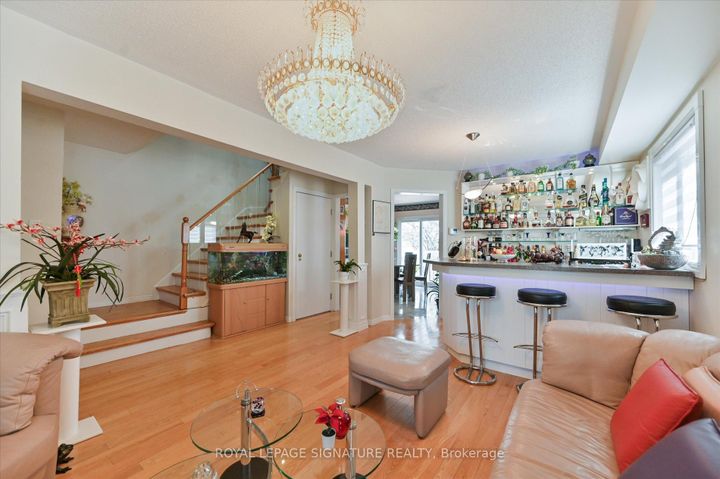Photo 8 at 5481 Palmerston Crescent, Central Erin Mills, Mississauga