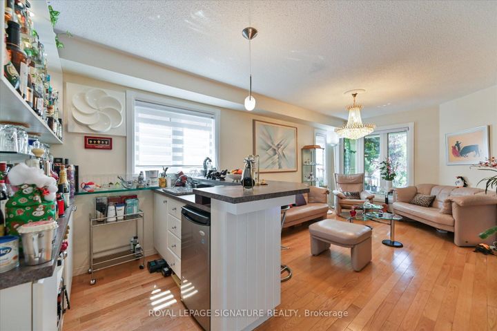 Photo 11 at 5481 Palmerston Crescent, Central Erin Mills, Mississauga